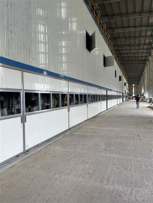 段ボール紙製造機